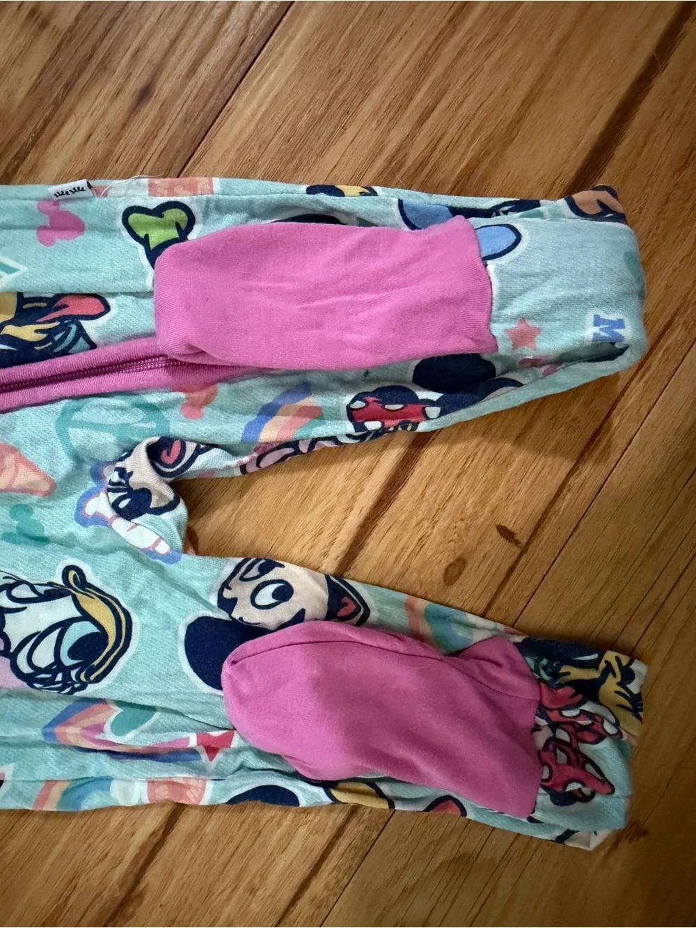 Little sleepies minnie and mickey zippy 12-18 months